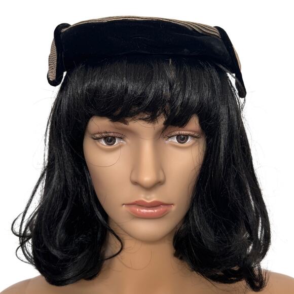 1950s Belmar Broida\'s Virginia Sculptural Cocktail Hat Black Velvet Fascinator main image 8
